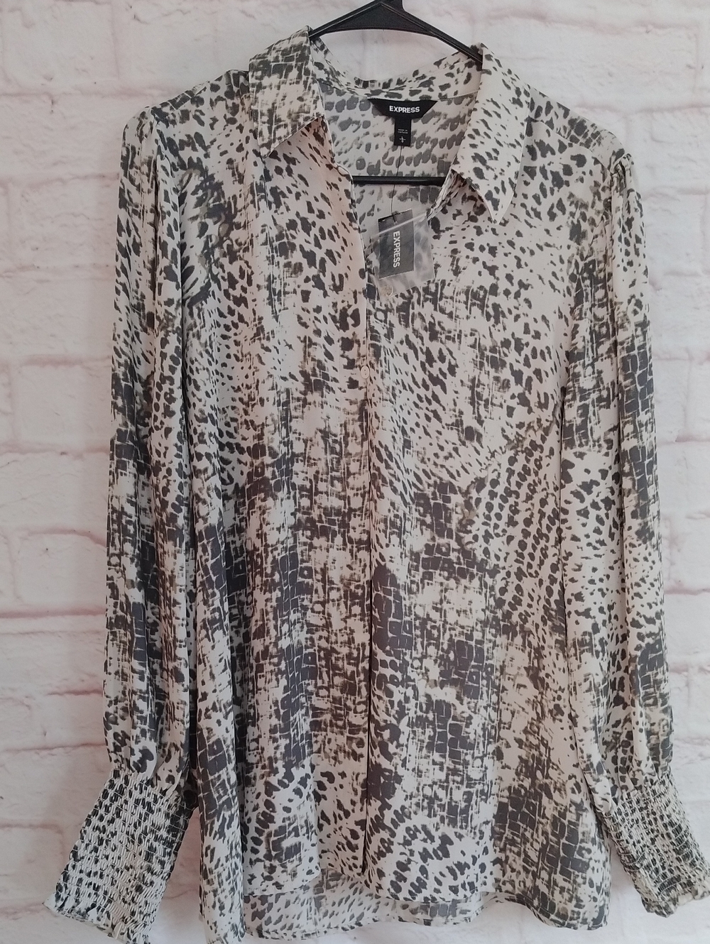 Express Black & White Abstract Animal Print Button-Down Shirt